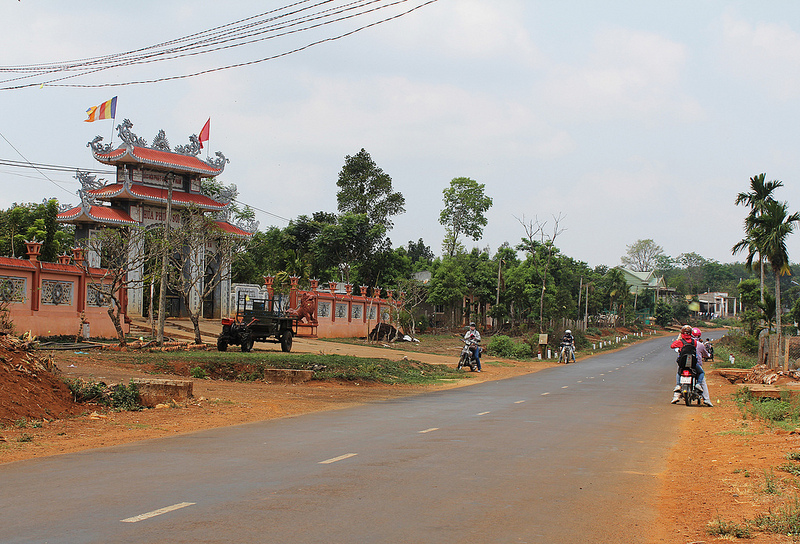 Du h&iacute; c&ugrave;ng nắng gi&oacute; T&acirc;y Nguy&ecirc;n
